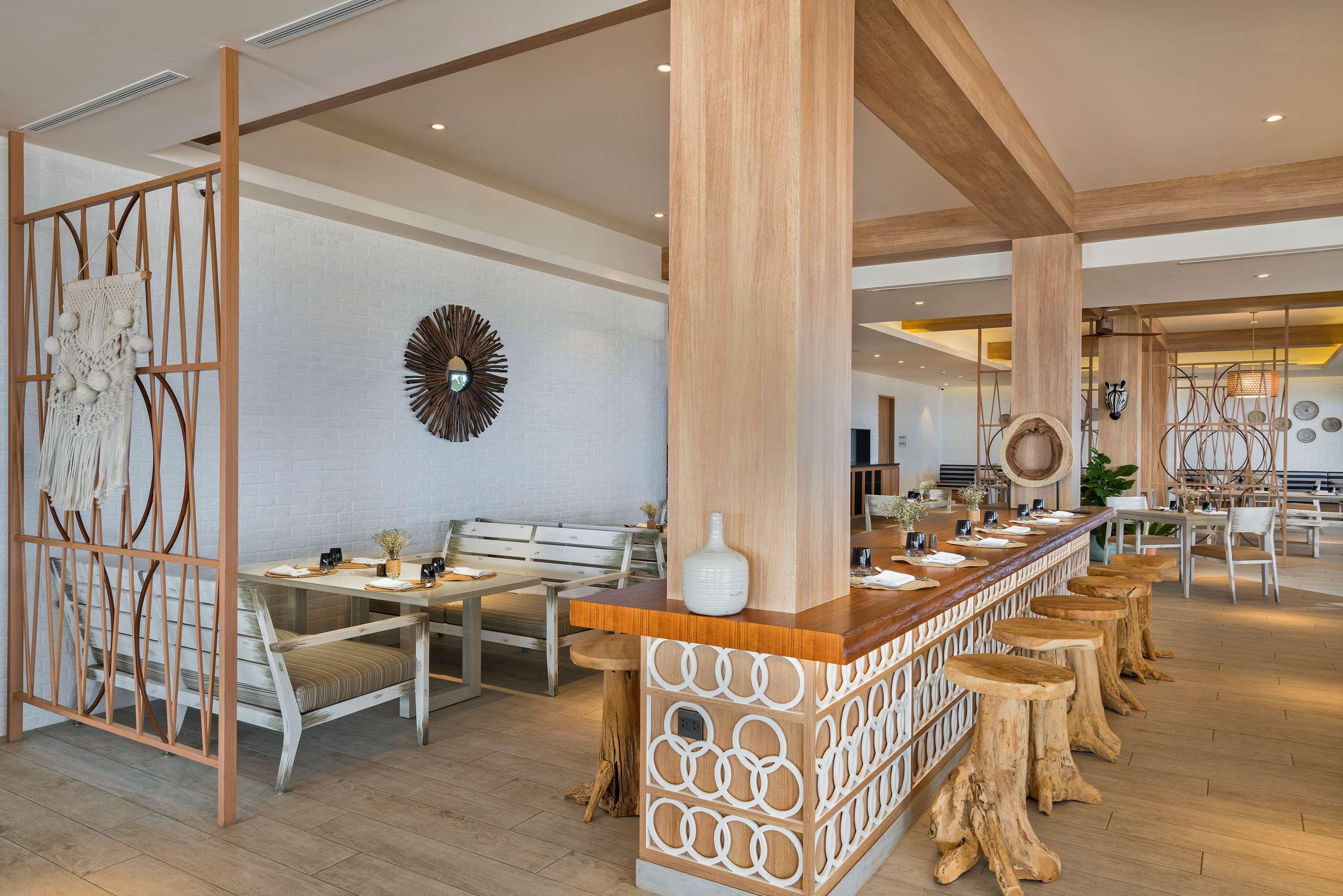 Melia Ho Tram Beach Resort Exterior foto The Beach Club
