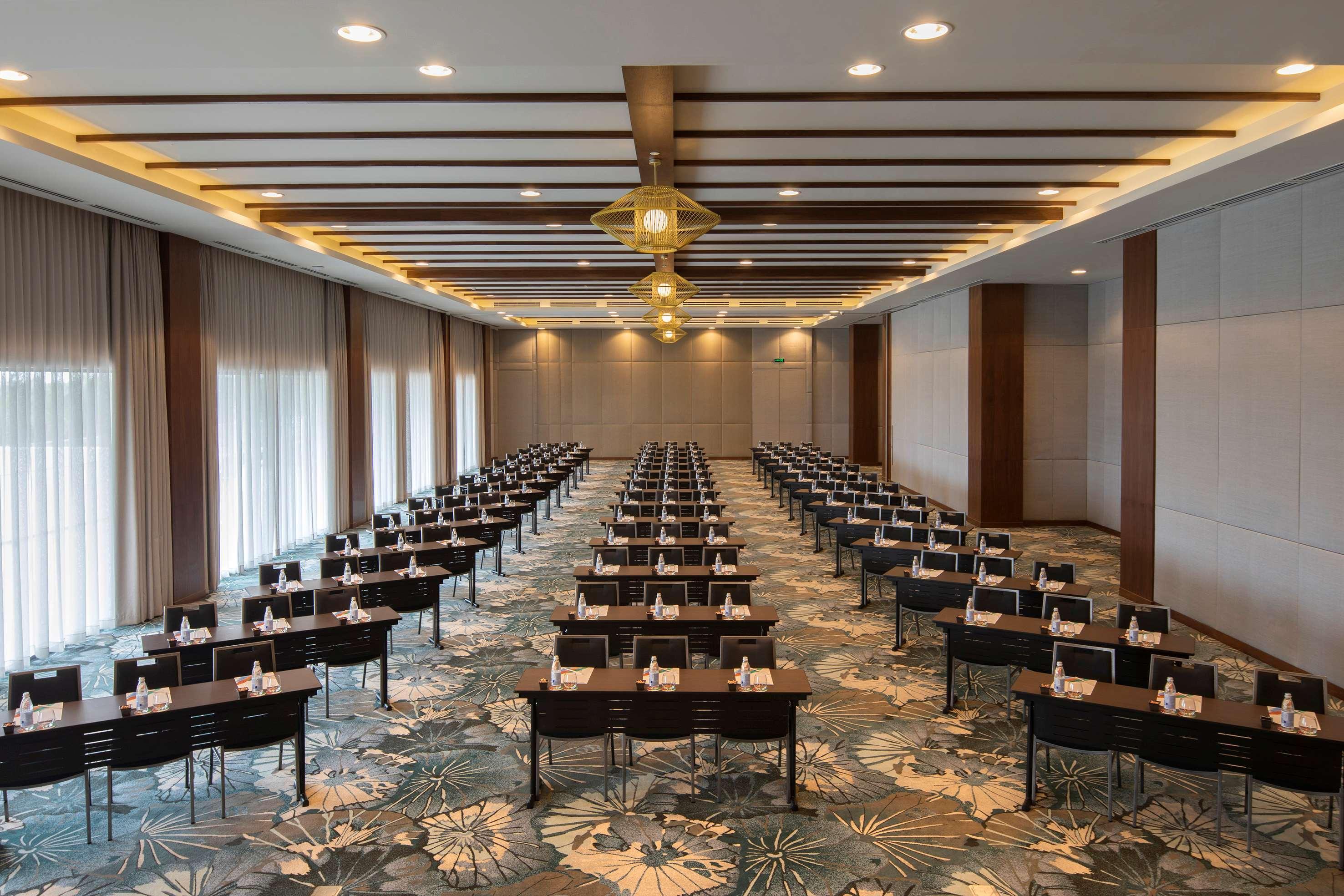Melia Ho Tram Beach Resort Exterior foto Meeting room
