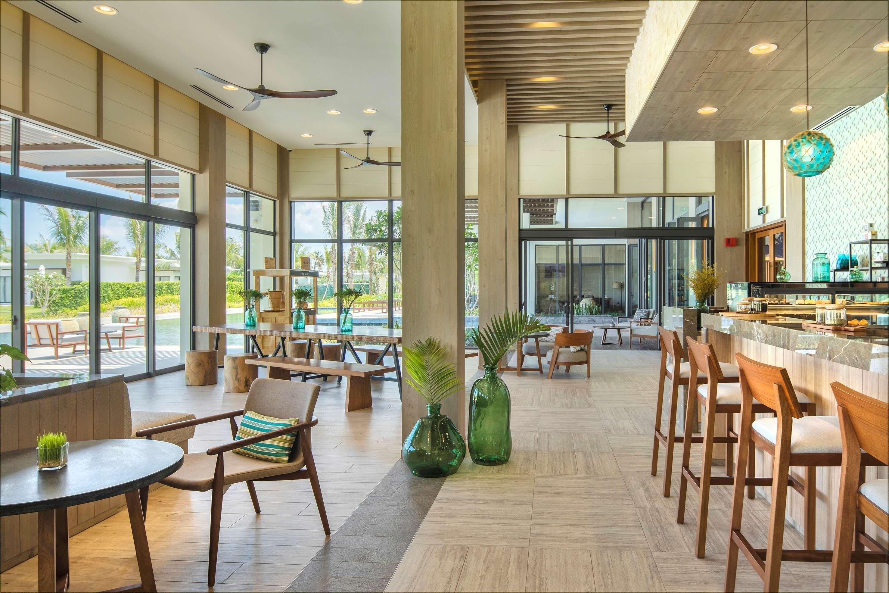 Melia Ho Tram Beach Resort Exterior foto The Beach Club