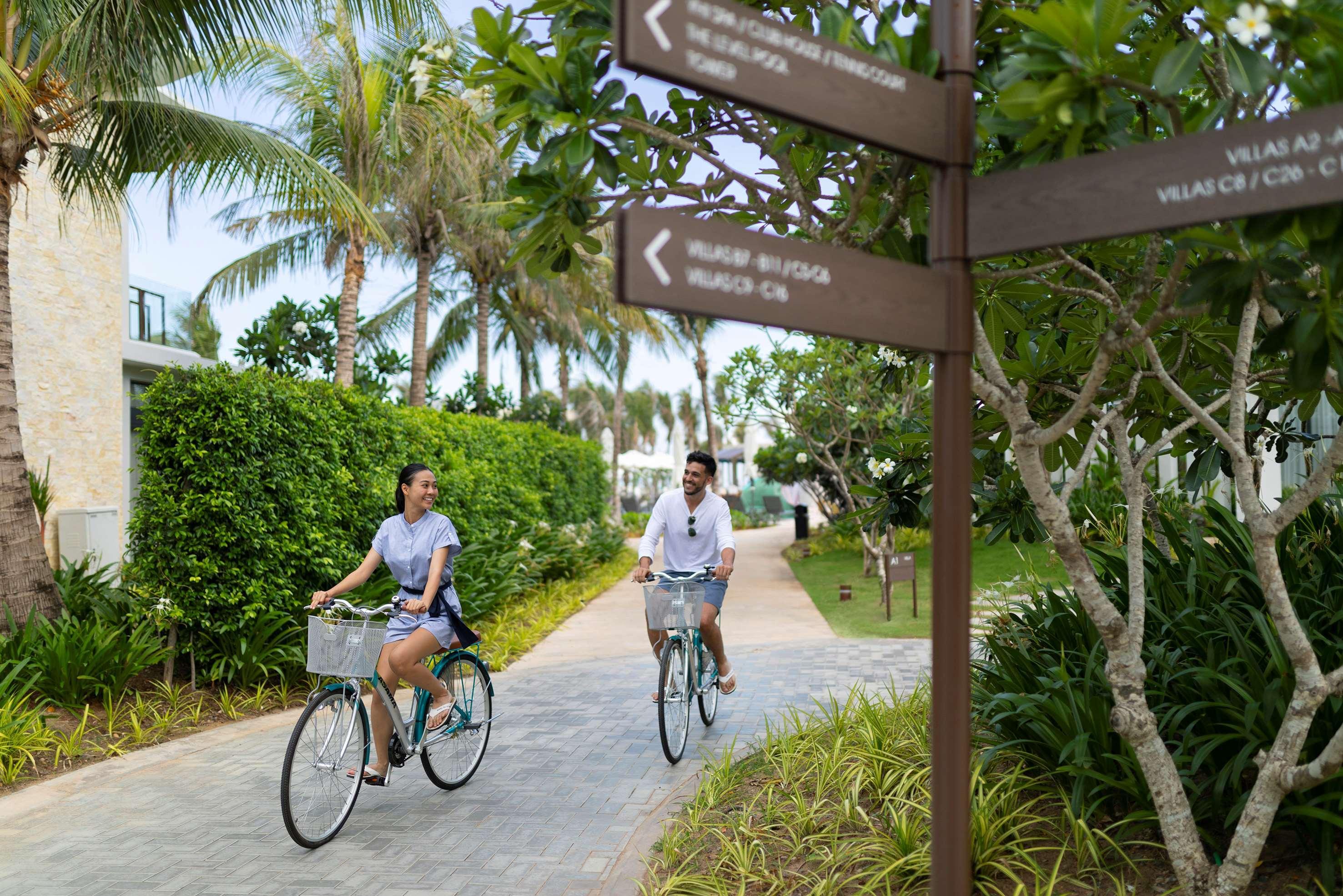 Melia Ho Tram Beach Resort Exterior foto Biking at The Westin Resort & Spa, Desaru Coast