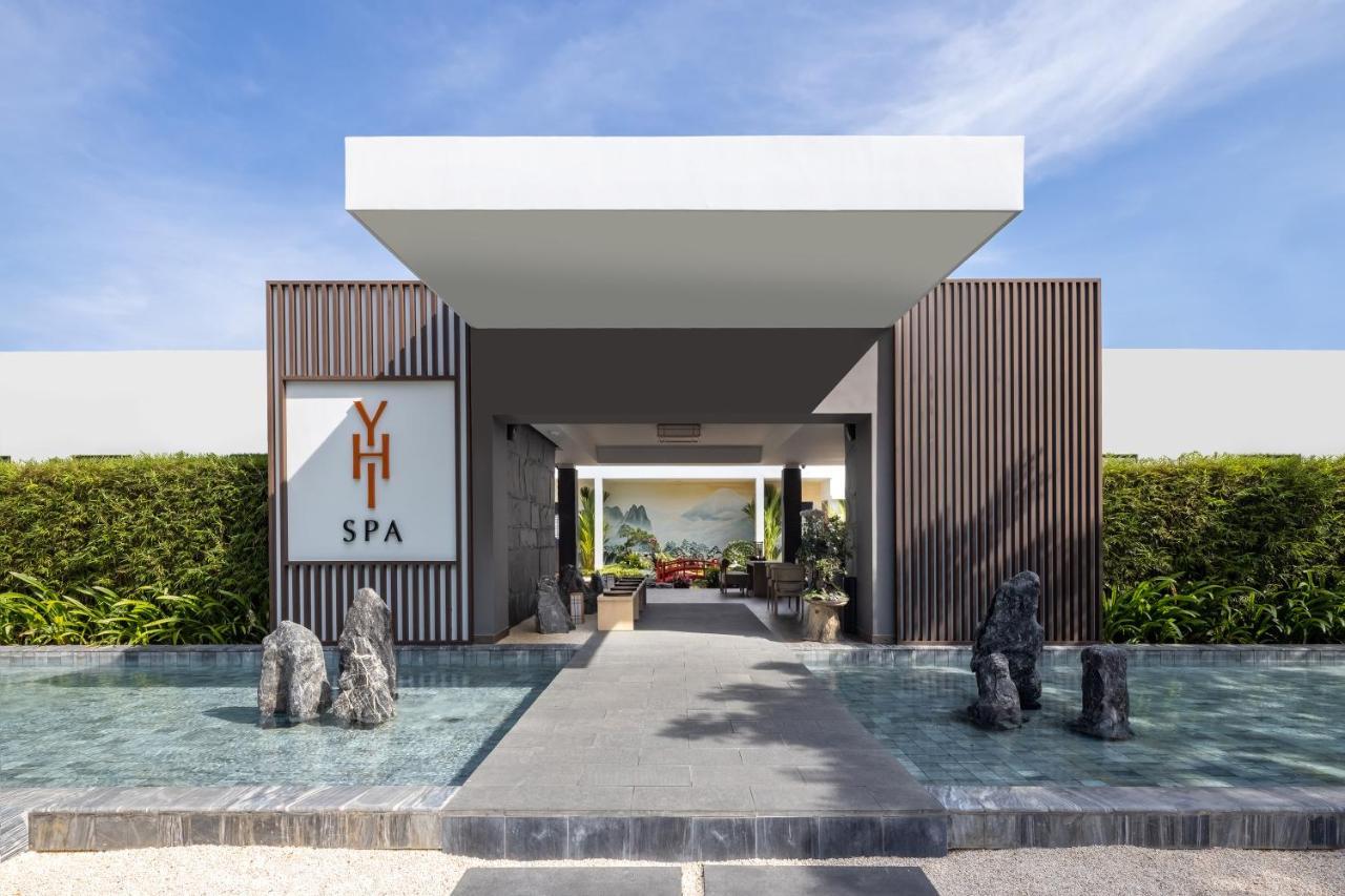 Melia Ho Tram Beach Resort Exterior foto Spa at the hotel