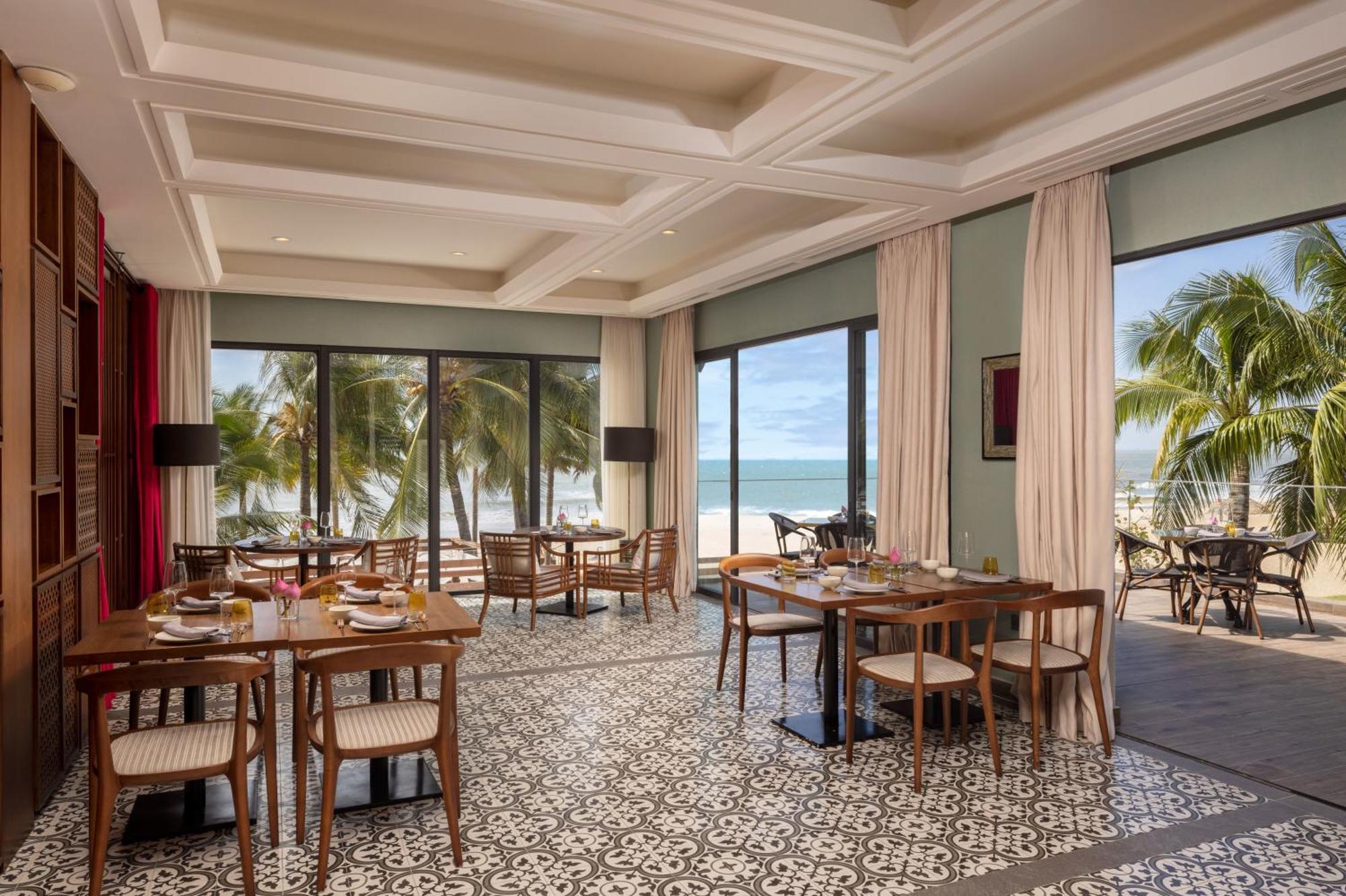 Melia Ho Tram Beach Resort Exterior foto The Beach Club