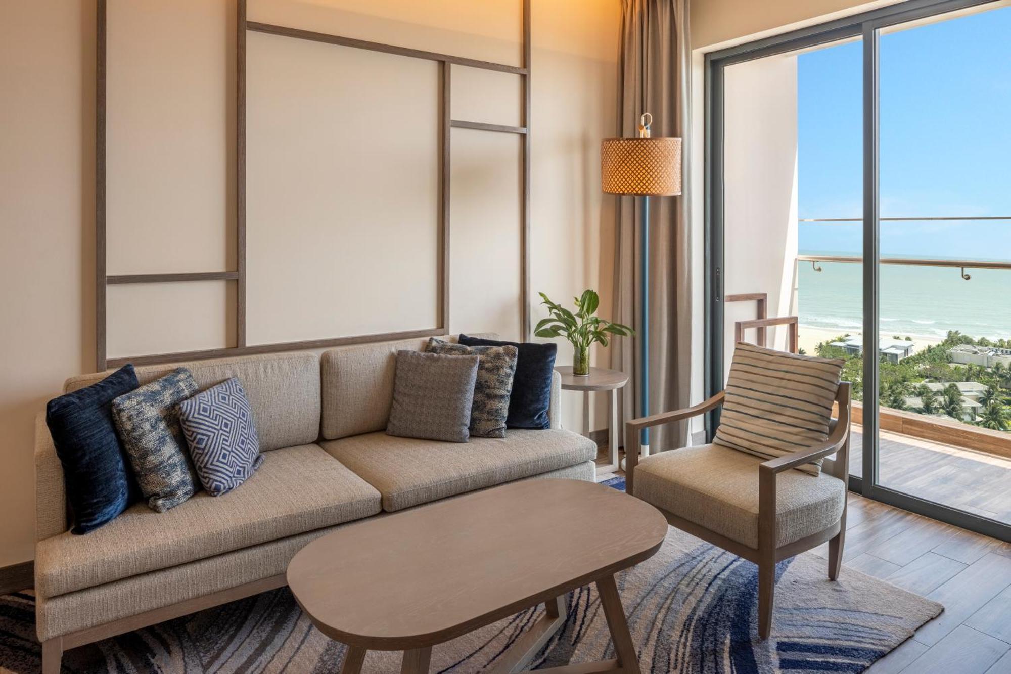 Melia Ho Tram Beach Resort Exterior foto A living room at the hotel